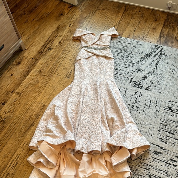 Terani Couture Gown Off-Shoulder Brocade Mother of the Bride Groom Size 4 - Picture 5 of 10